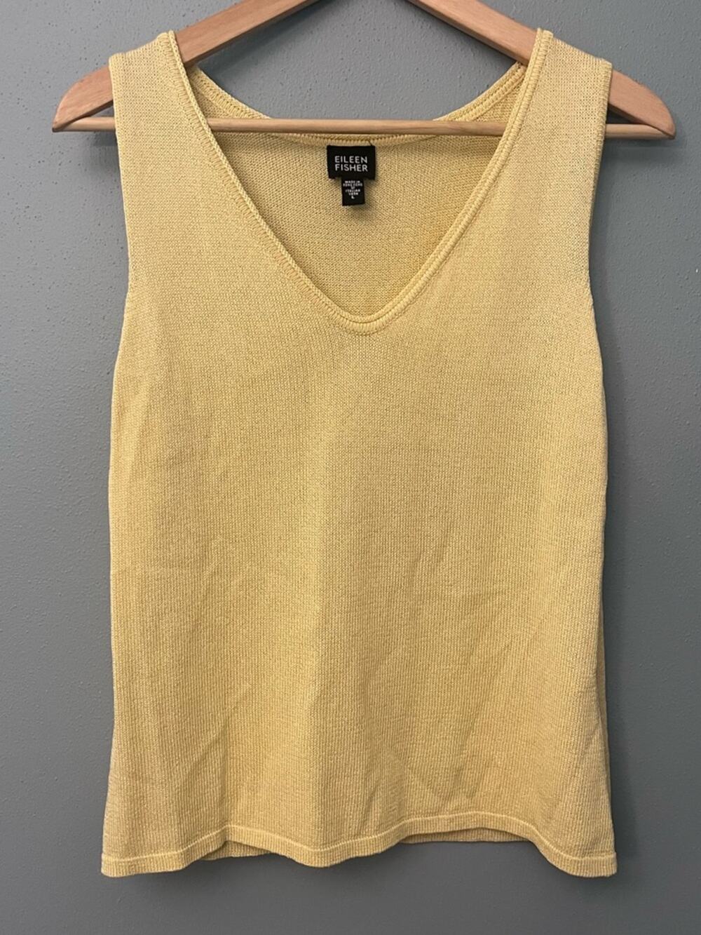 Eileen Fisher V-Neck Sleeveless Sweater